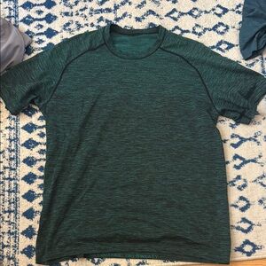 Lululemon Athletica Green Short Sleeve Crew Neck Tee